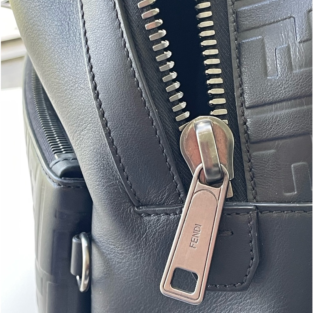 Fendi leather backpack - Picture 3 of 10
